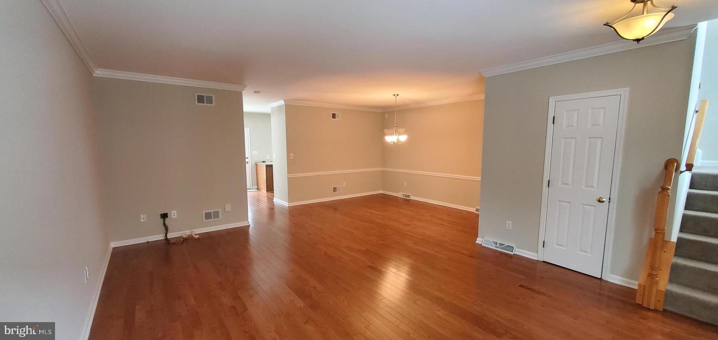 121 Wyndham Way Property Photo 6