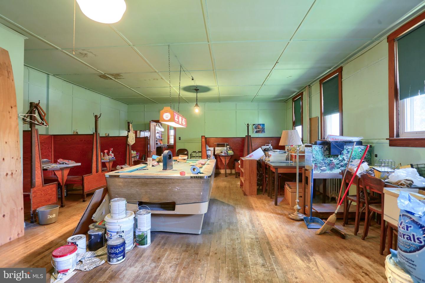 512 E Market St Property Photo 20