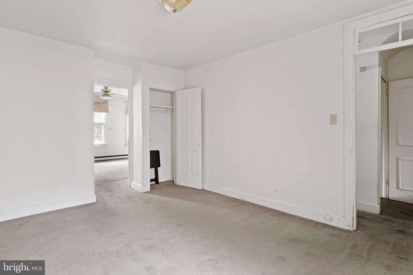 593 S Front St Property Photo 17