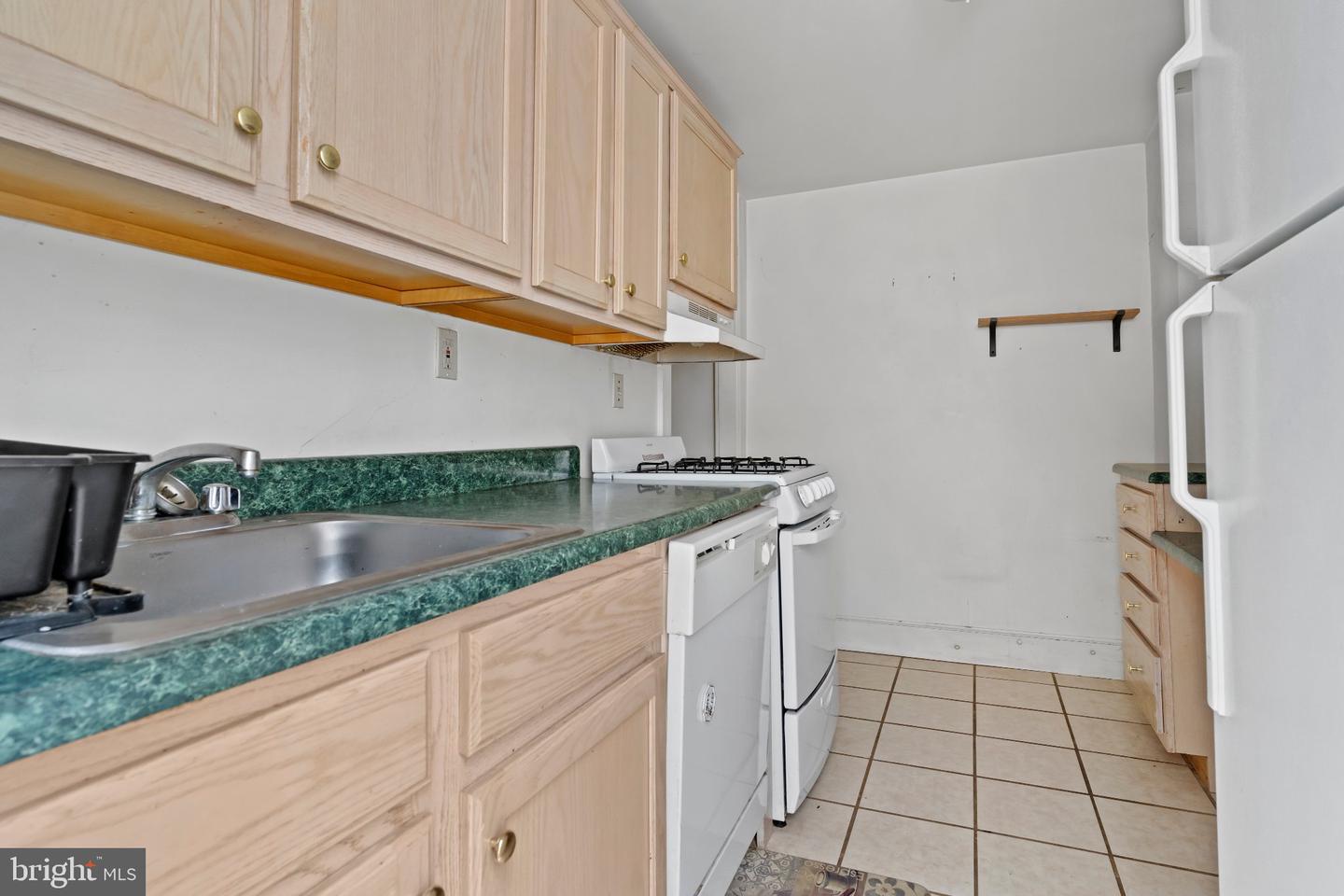 593 S Front St Property Photo 21