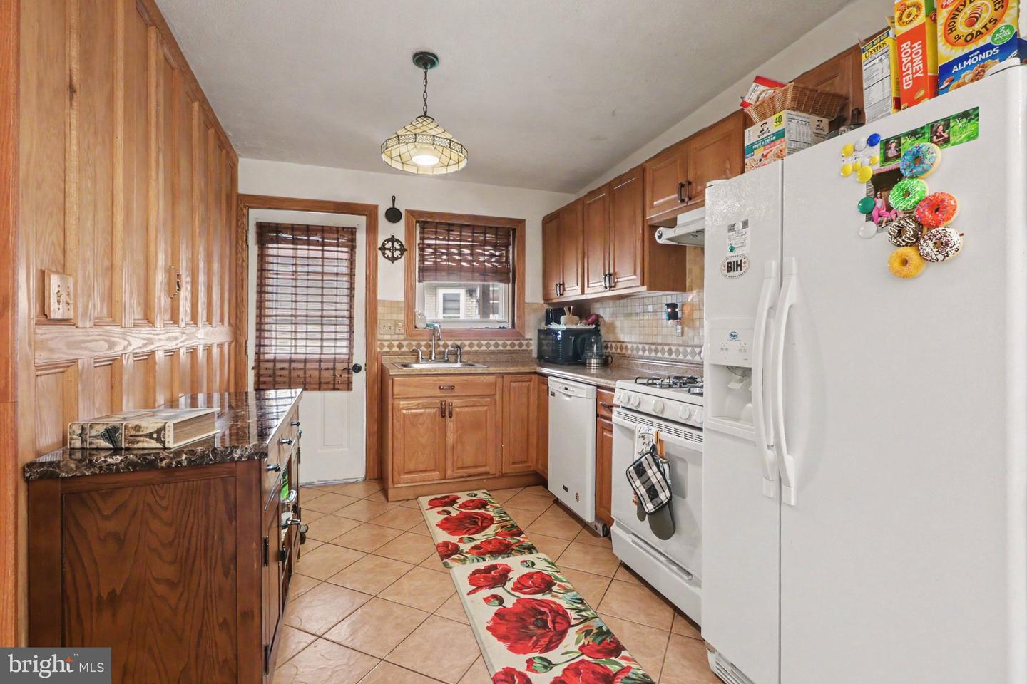 7085 Huntingdon St Property Photo 11
