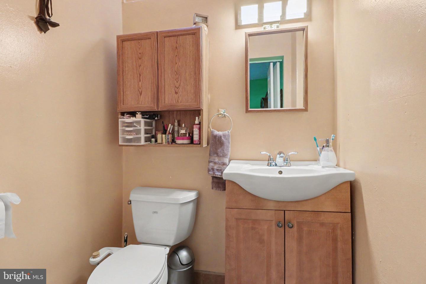 7085 Huntingdon St Property Photo 15