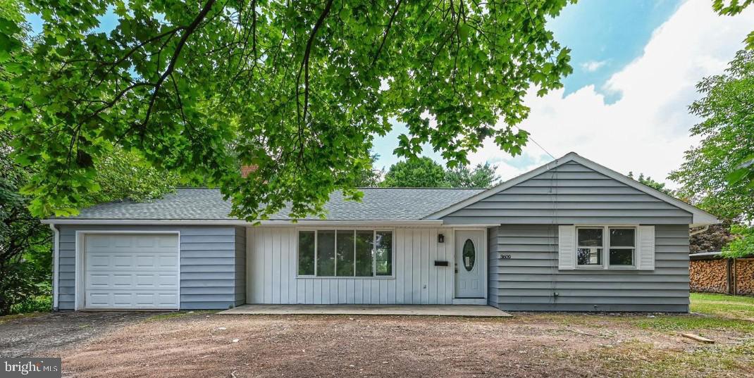 3609 Peters Mountain Rd Property Photo 1