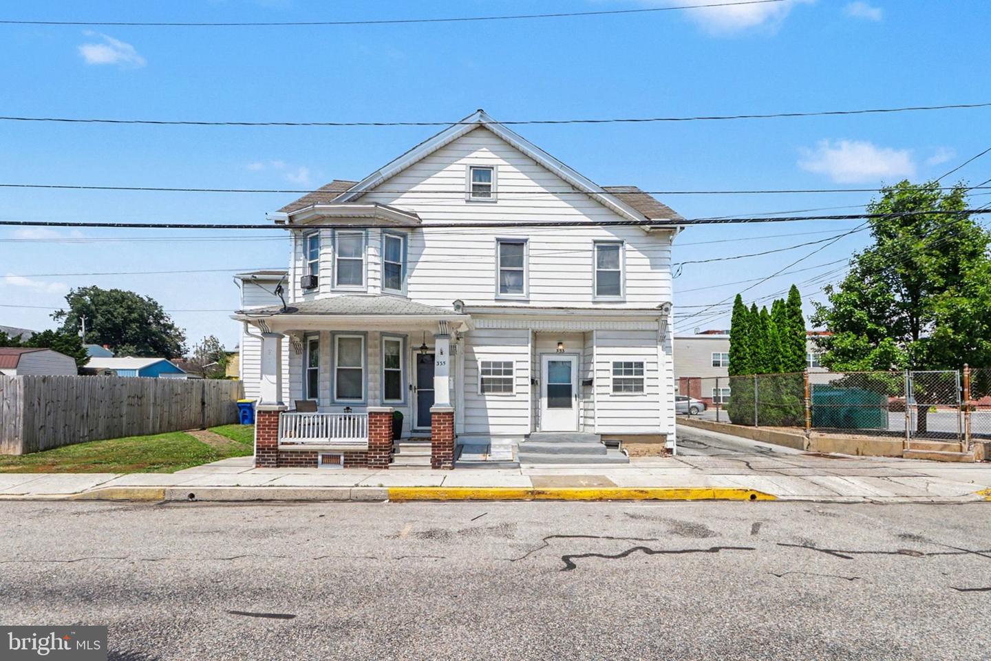 PADA2063852 Property Photo 1