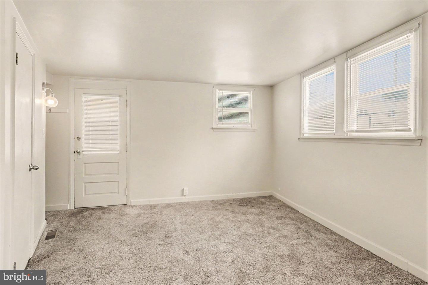 PADA2063852 Property Photo 9