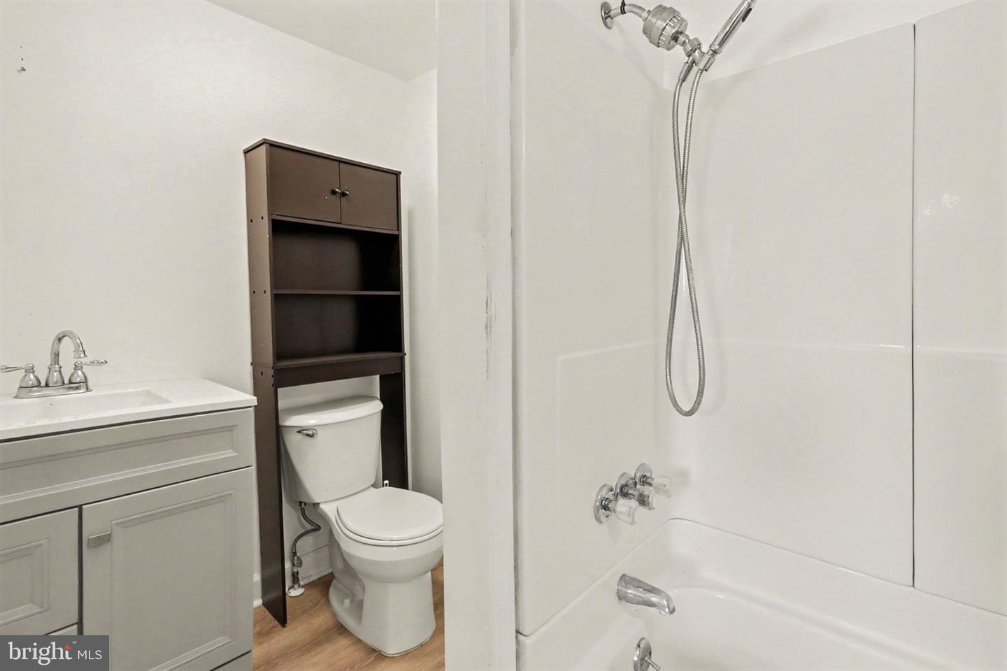 PADA2063852 Property Photo 12