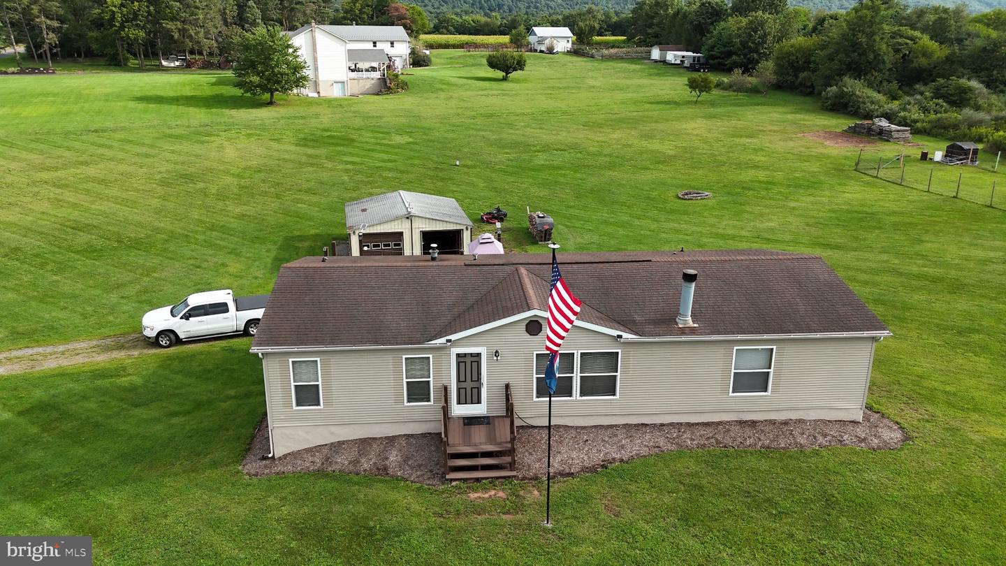 631 Mill Dr Property Photo 3