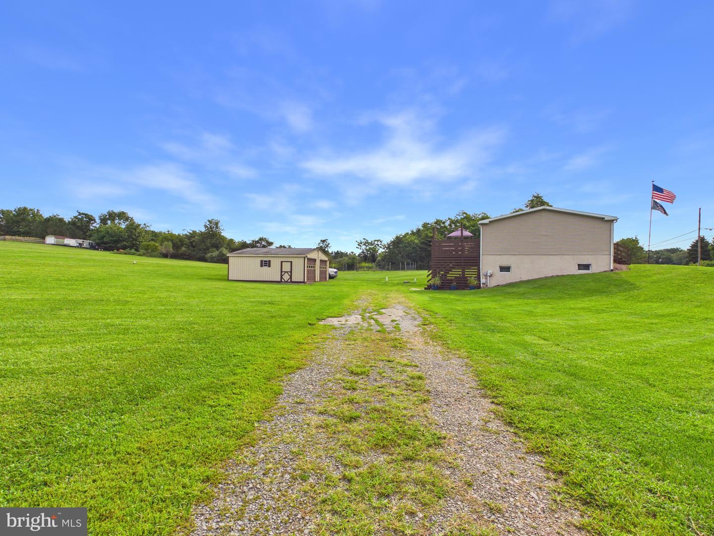 631 Mill Dr Property Photo 20