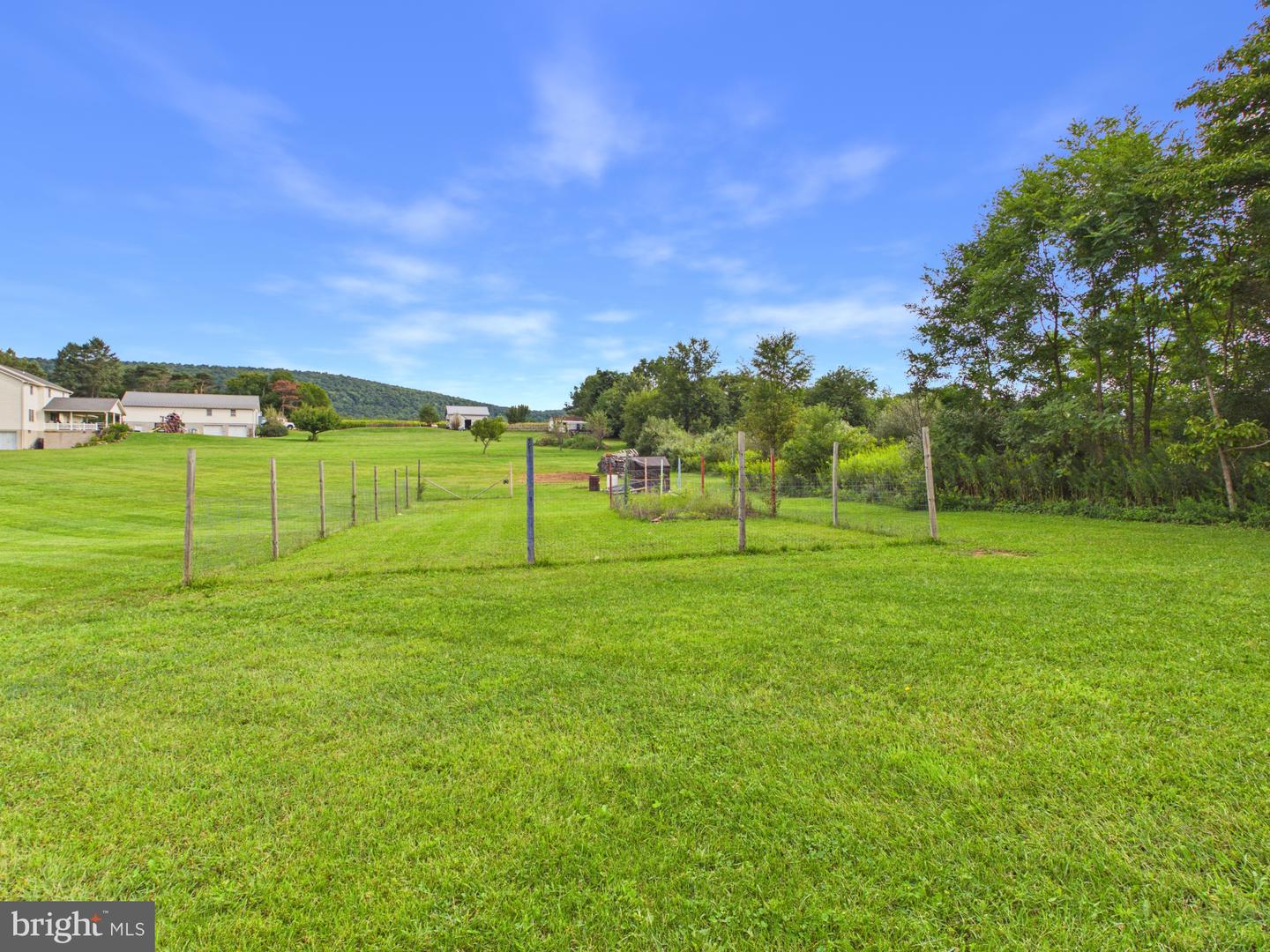 631 Mill Dr Property Photo 40
