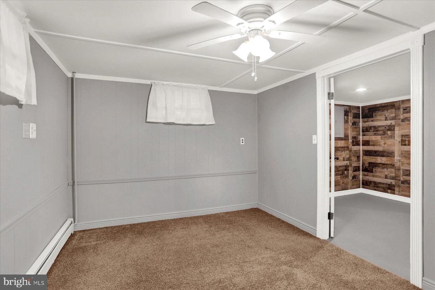 513 Alden St Property Photo 35