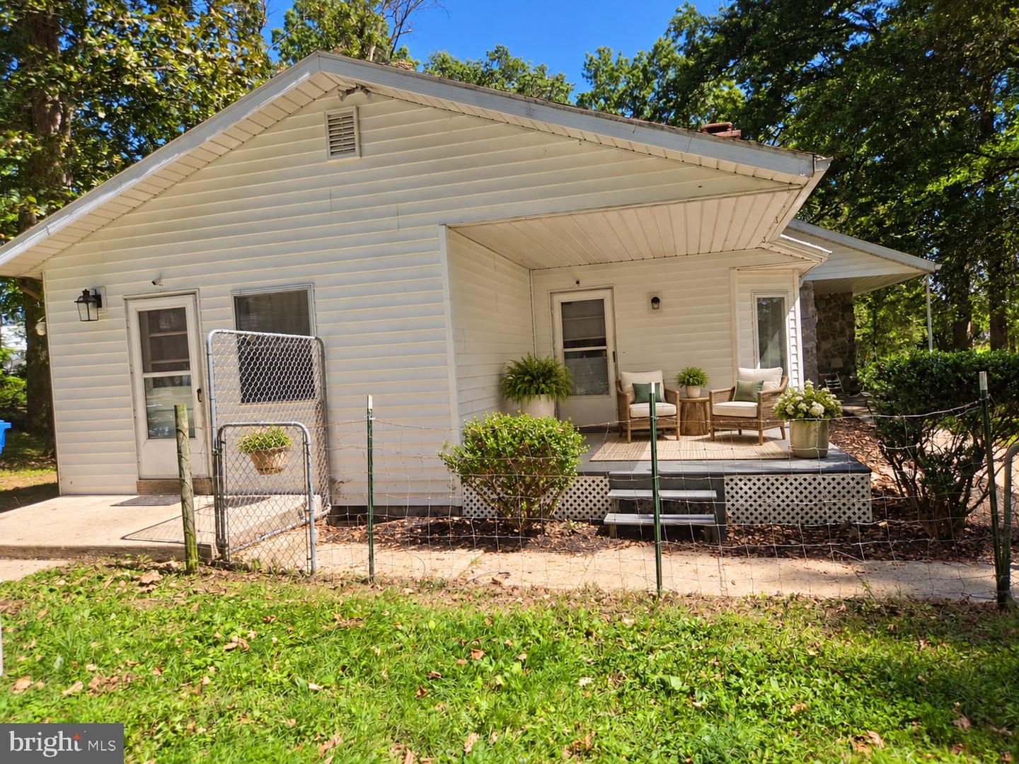 3454 Hill Rd Property Photo 5