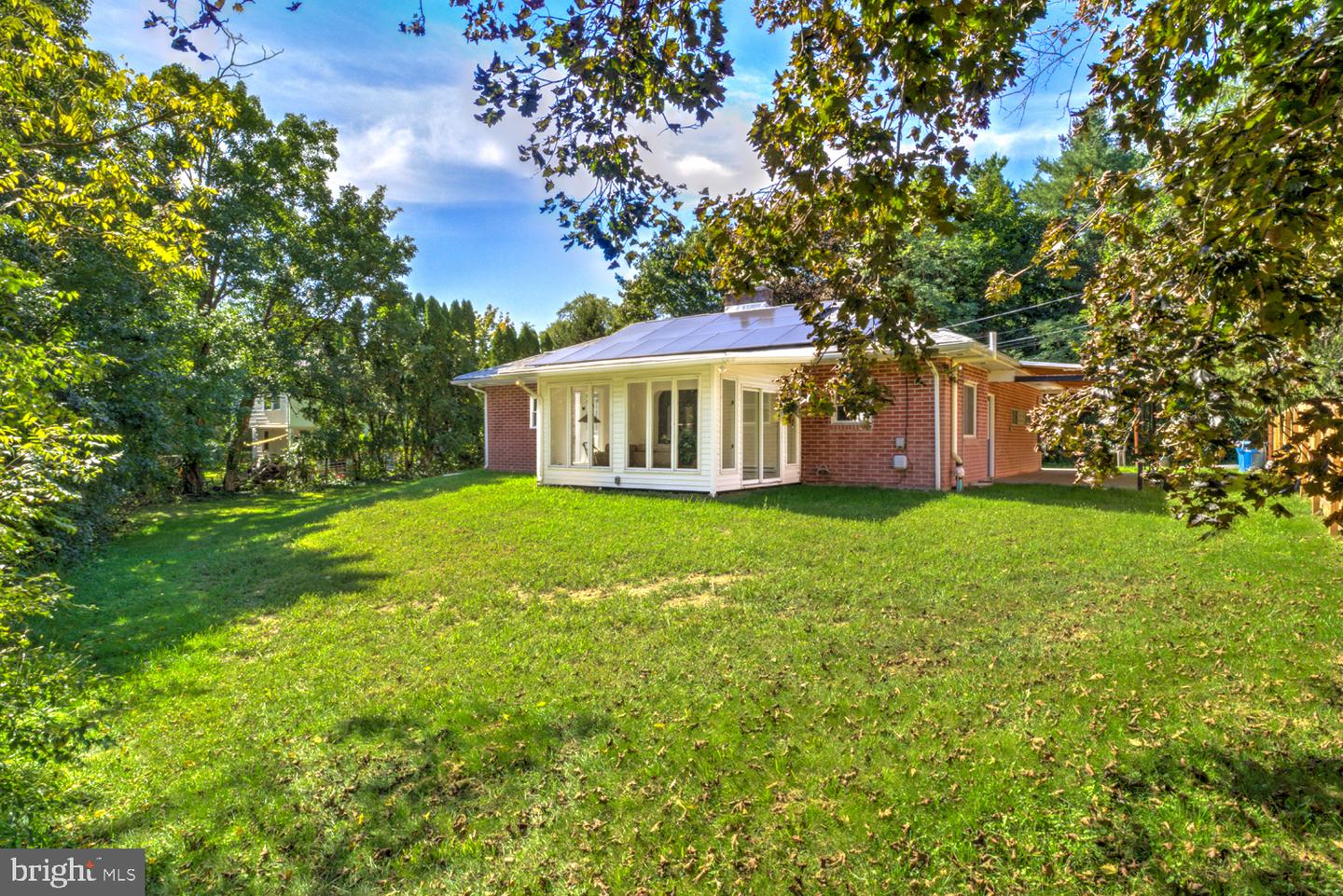 8077 Fox Mill Rd Property Photo 3