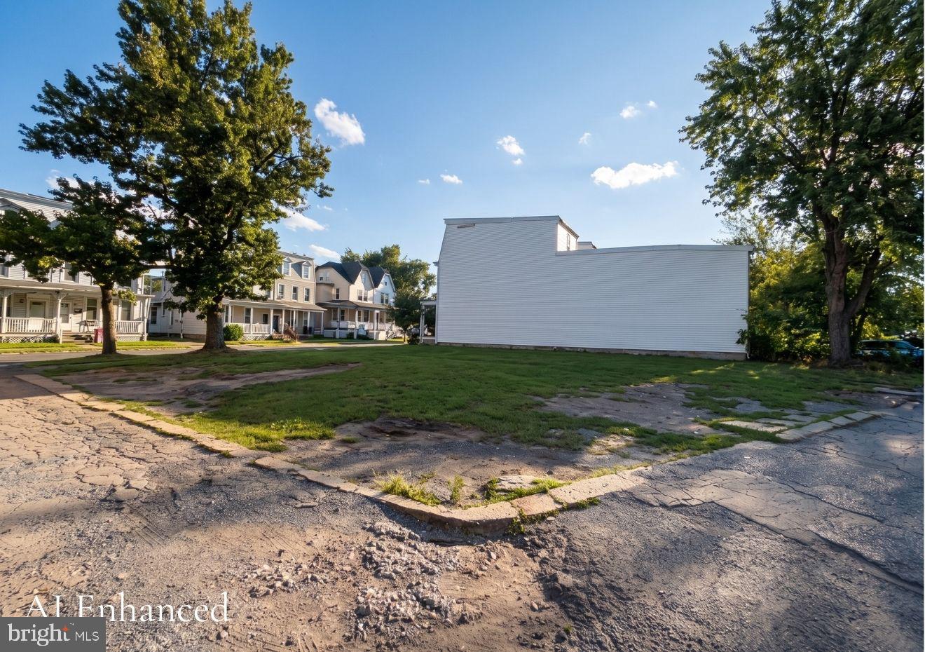 1618 Swatara St Property Photo 4