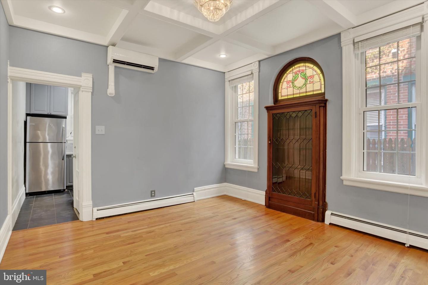 1116 Green St Property Photo 7
