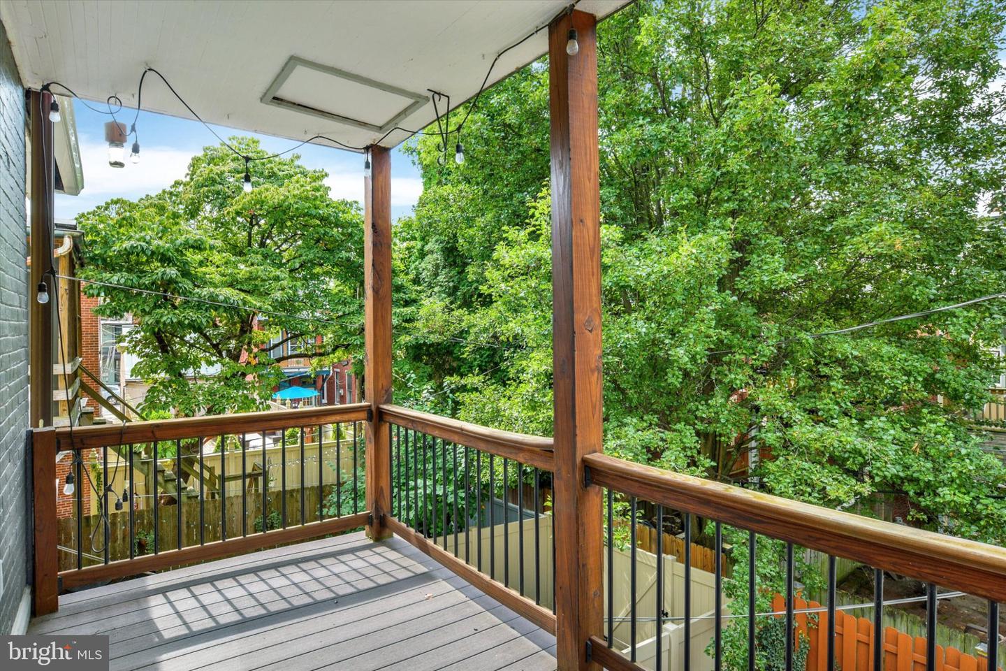 1116 Green St Property Photo 28