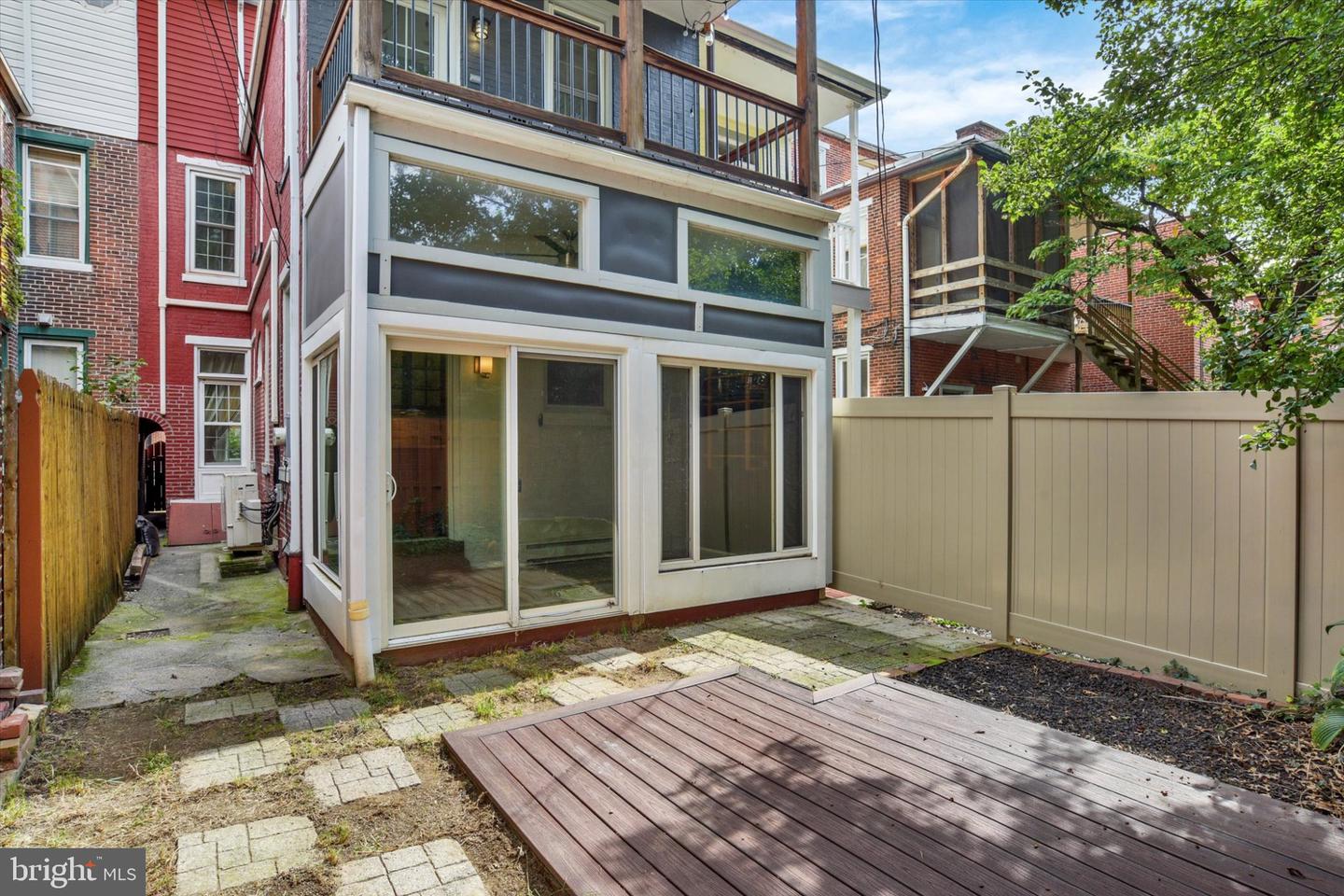 1116 Green St Property Photo 30