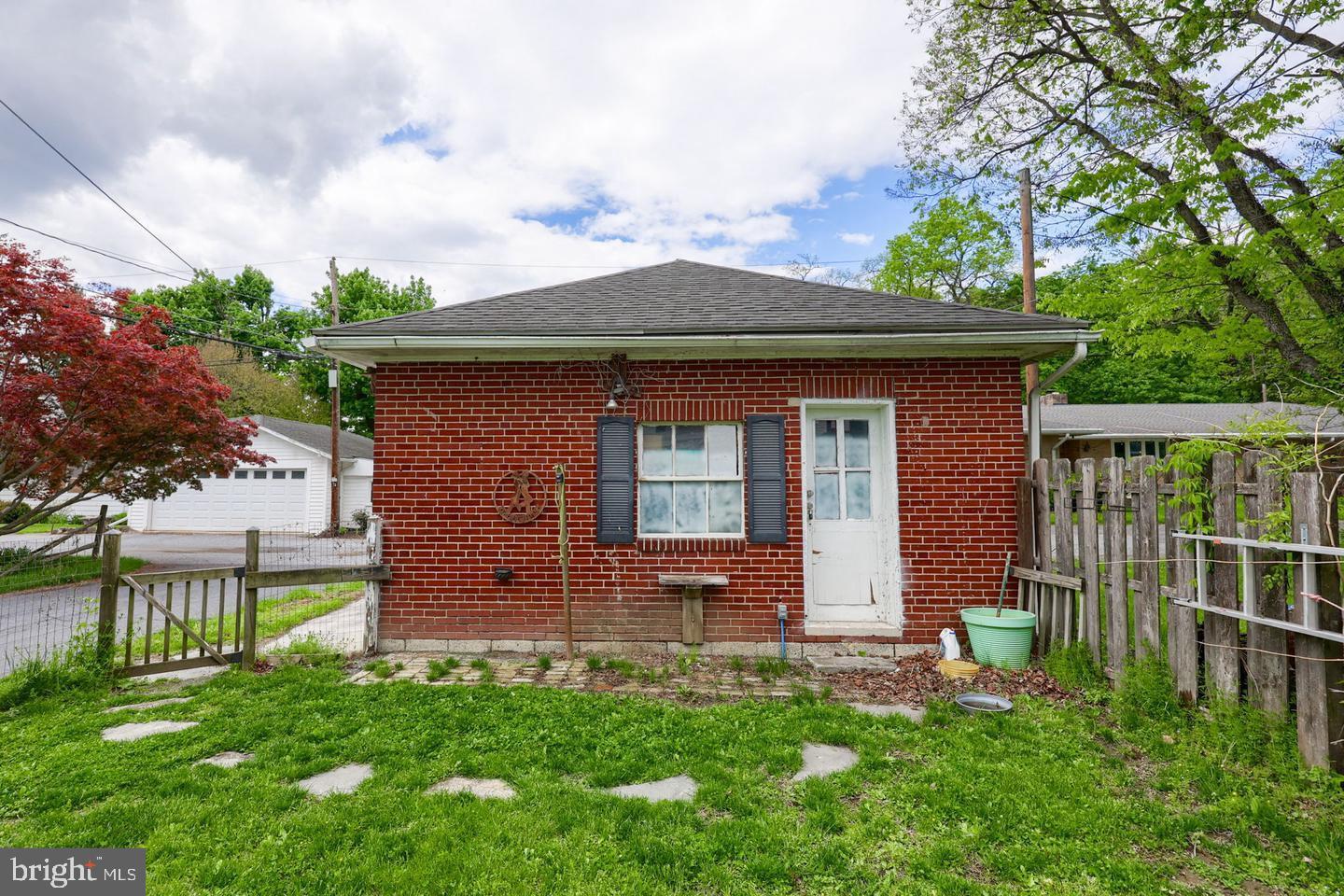 114 Kelso St Property Photo 27