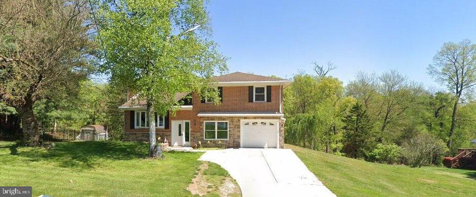 710 S 61st St Property Photo 1