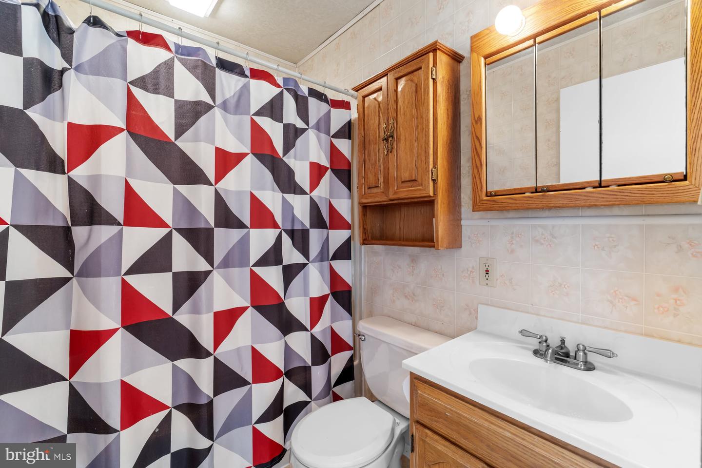 1010 Collingswood Property Photo 11