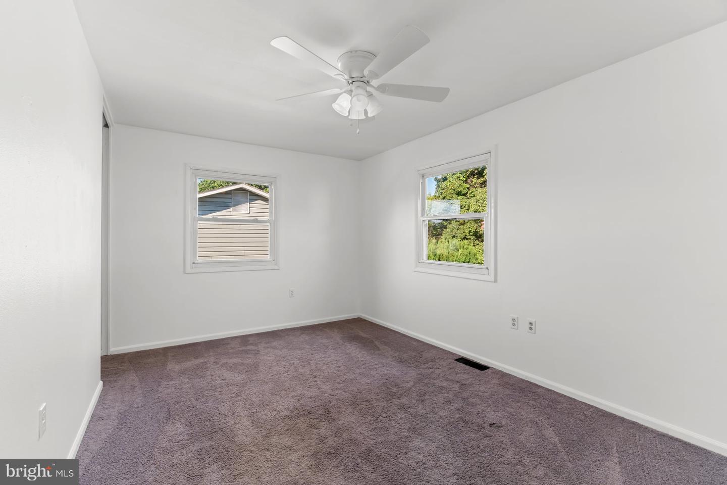 1010 Collingswood Property Photo 12