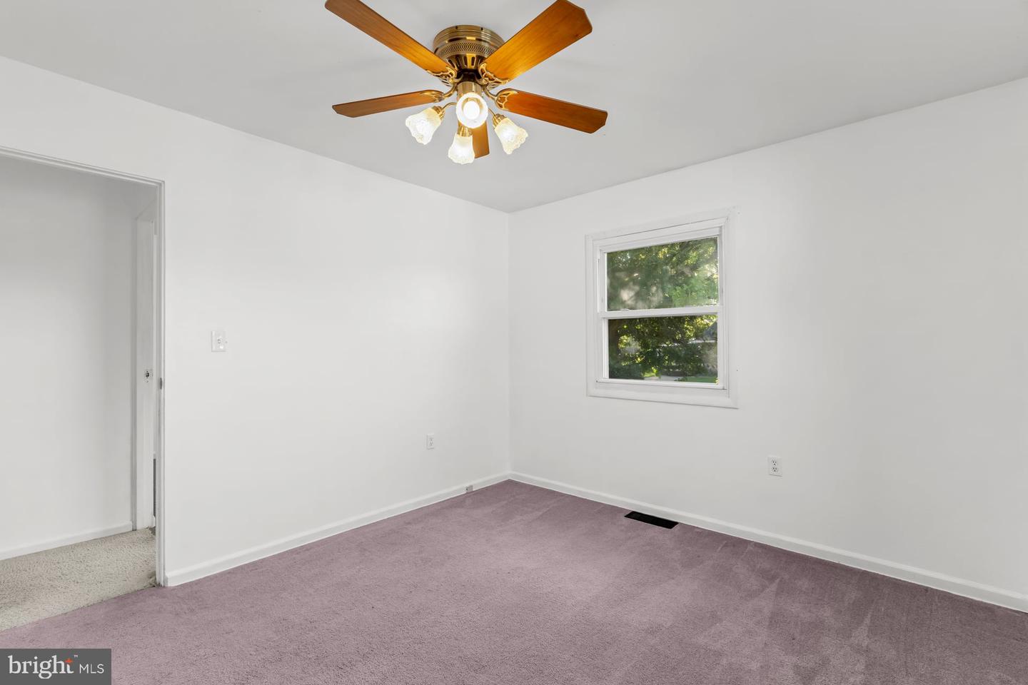 1010 Collingswood Property Photo 16