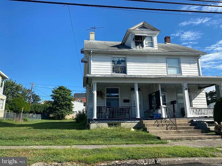 2714 Banks St Property Photo 1