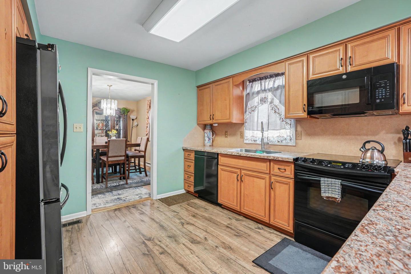 5538 Fordham Ave Property Photo 7