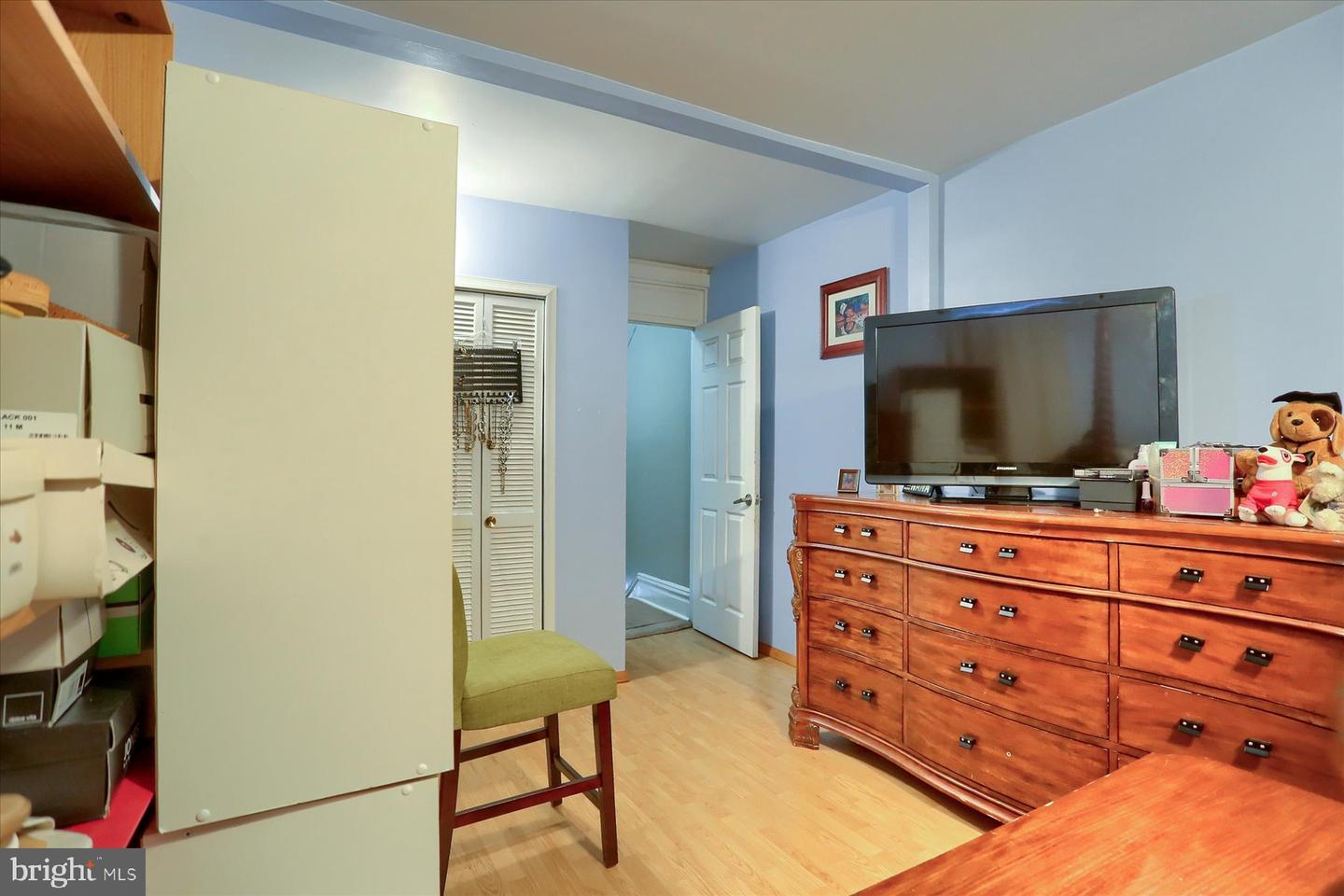 2031 Logan St Property Photo 12