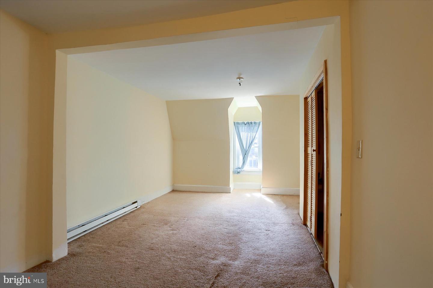 2031 Logan St Property Photo 17
