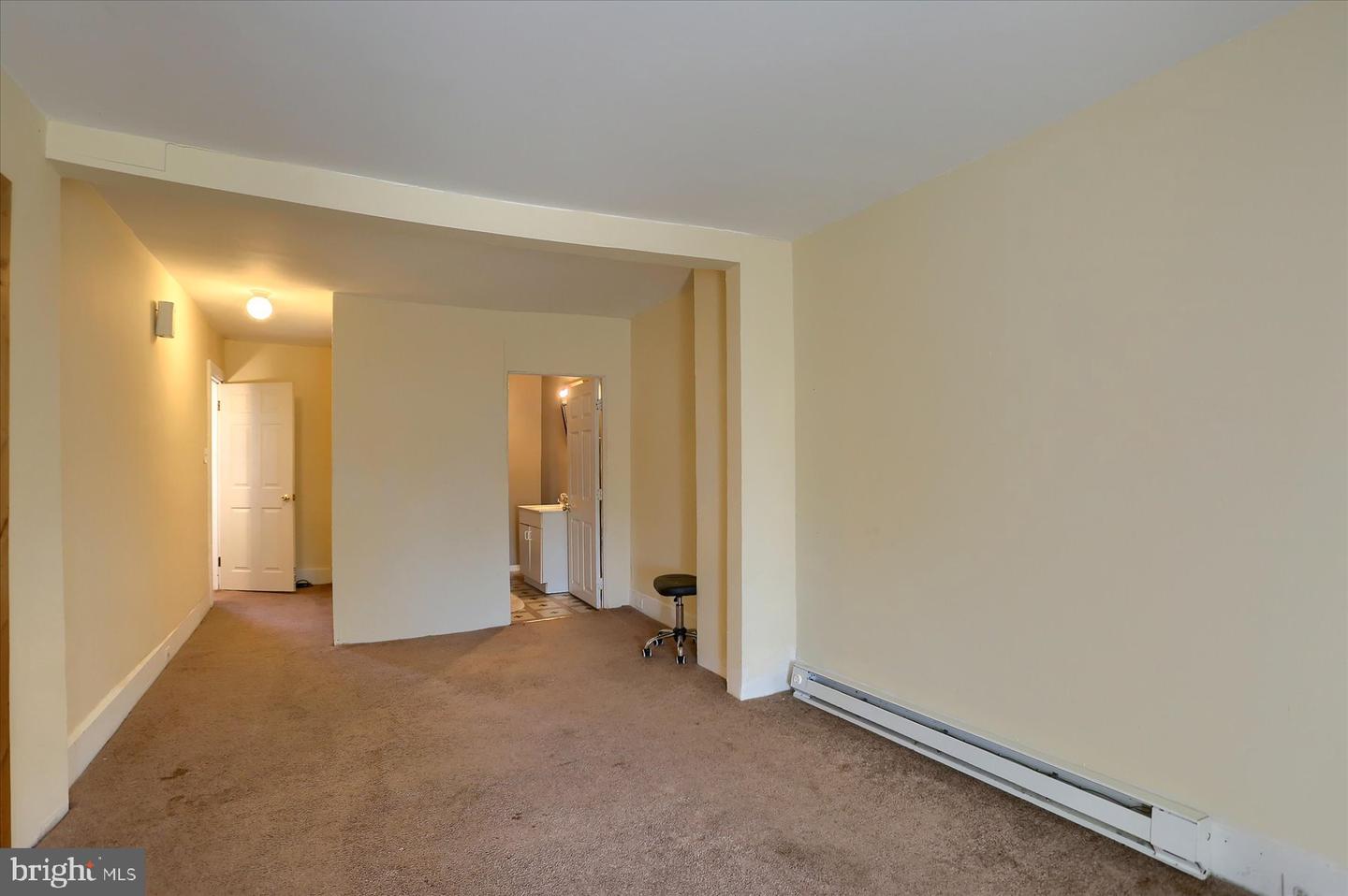 2031 Logan St Property Photo 18
