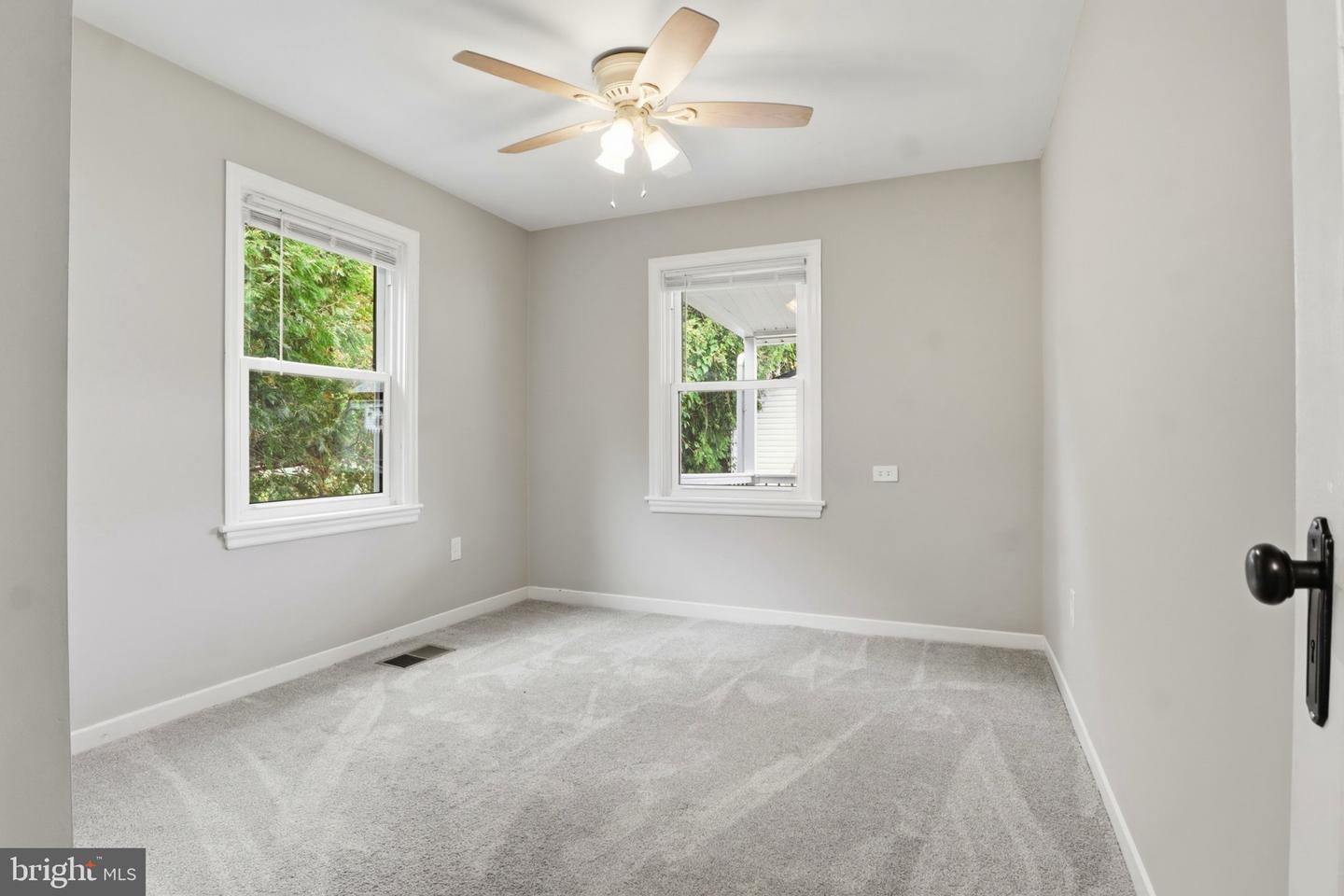 139 Columbia St Property Photo 18