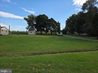 779 Piketown Rd Property Photo 5