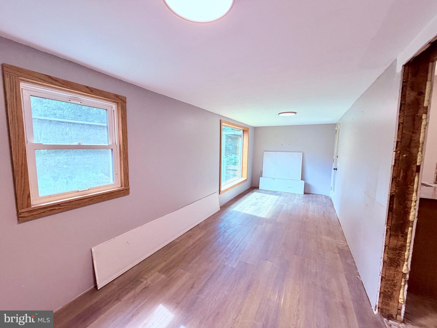 422 E Market Street Property Photo 3