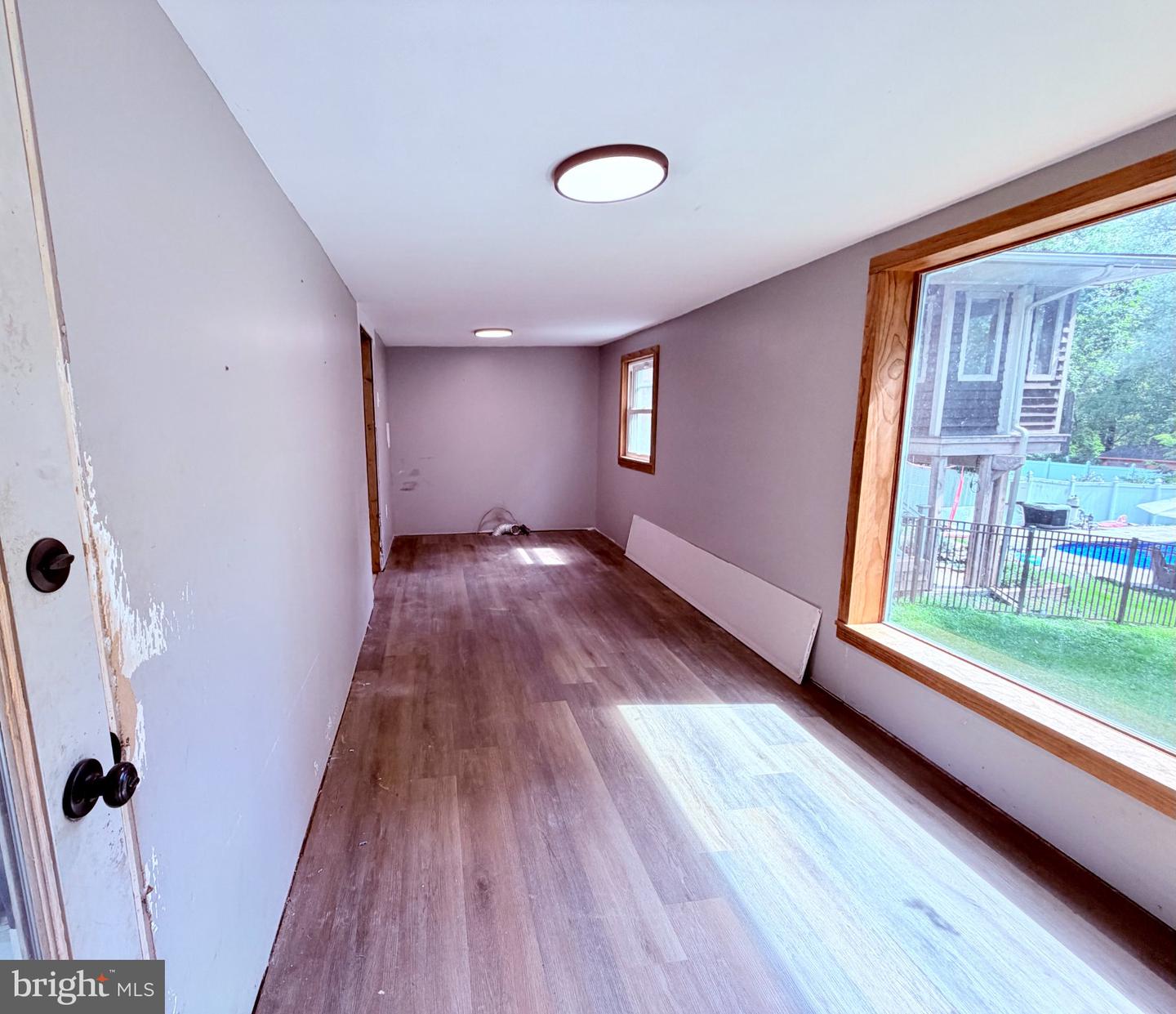 422 E Market Street Property Photo 14