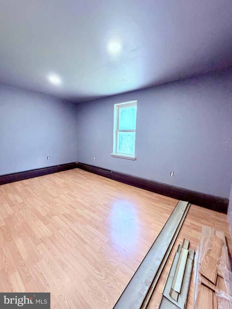 422 E Market Street Property Photo 18