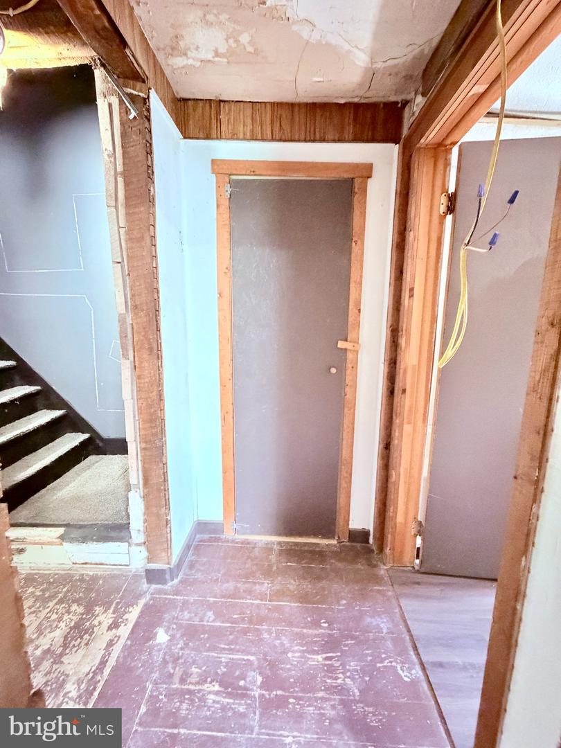 422 E Market Street Property Photo 21