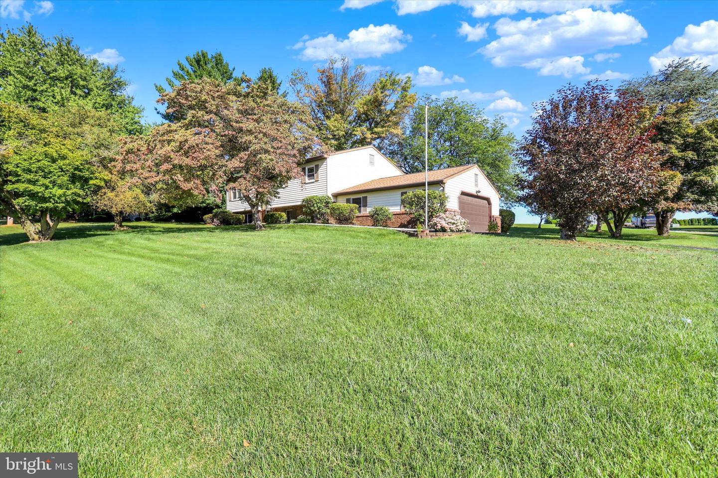 1720 Oberlin Rd Property Photo 1