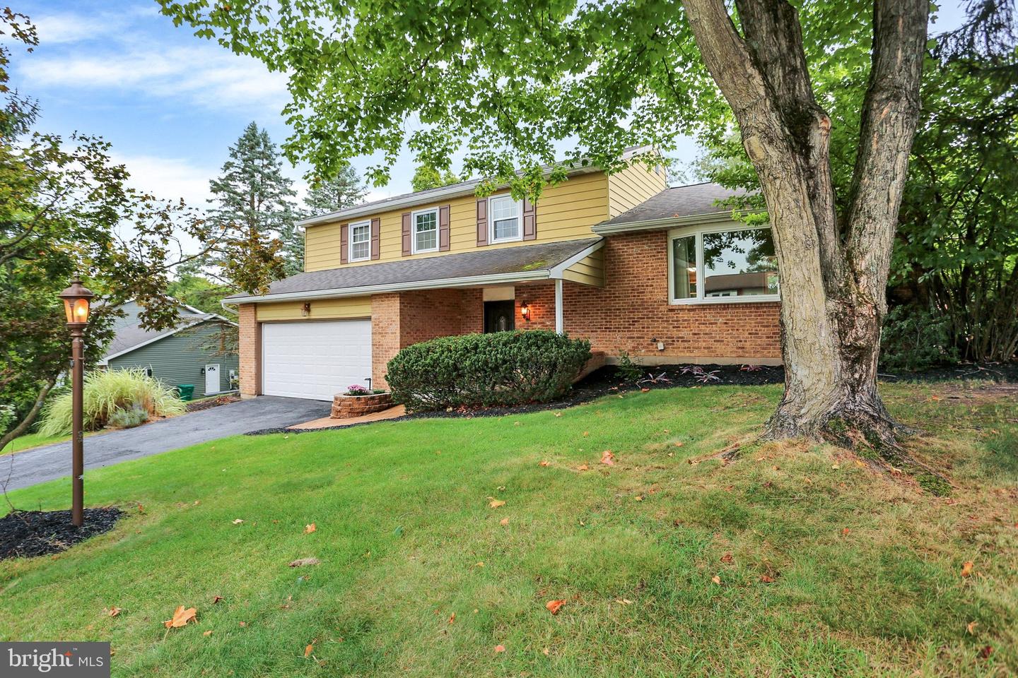 4118 LISA DR Property Photo 1