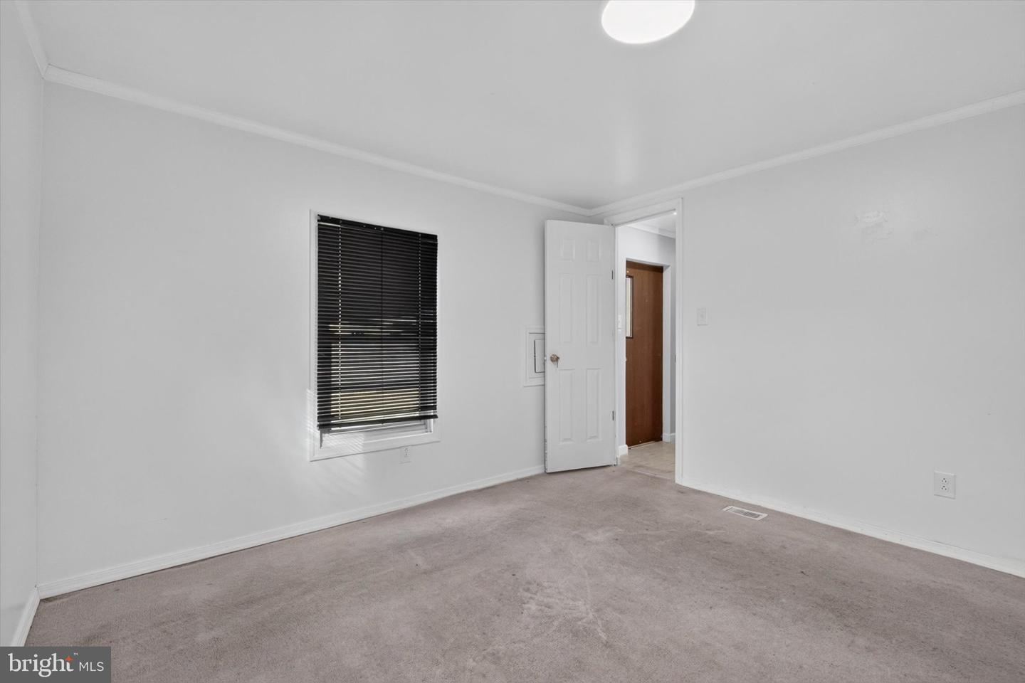109 Nancy Blvd Property Photo 20