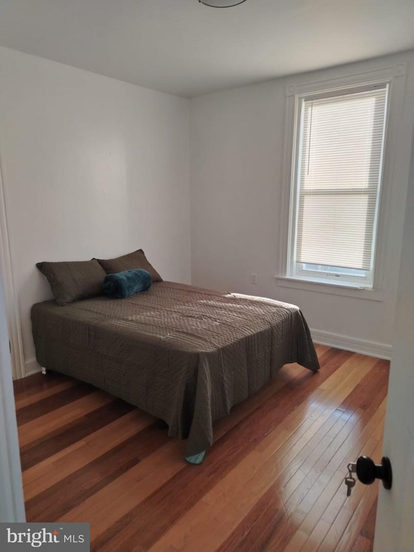 1412 Regina St Property Photo 11