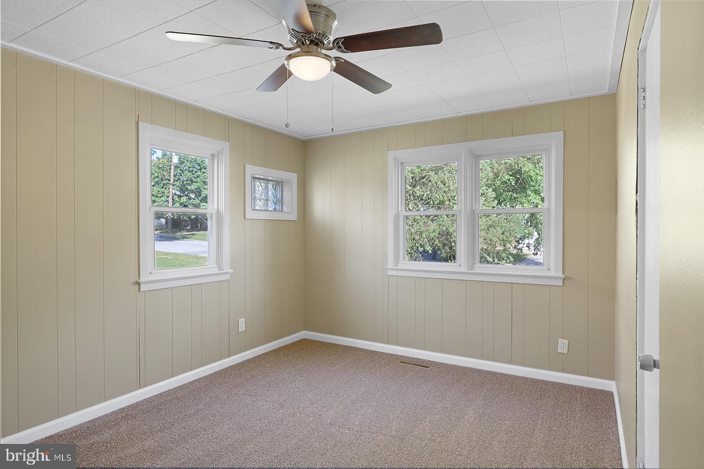 5009 Colorado Ave Property Photo 13