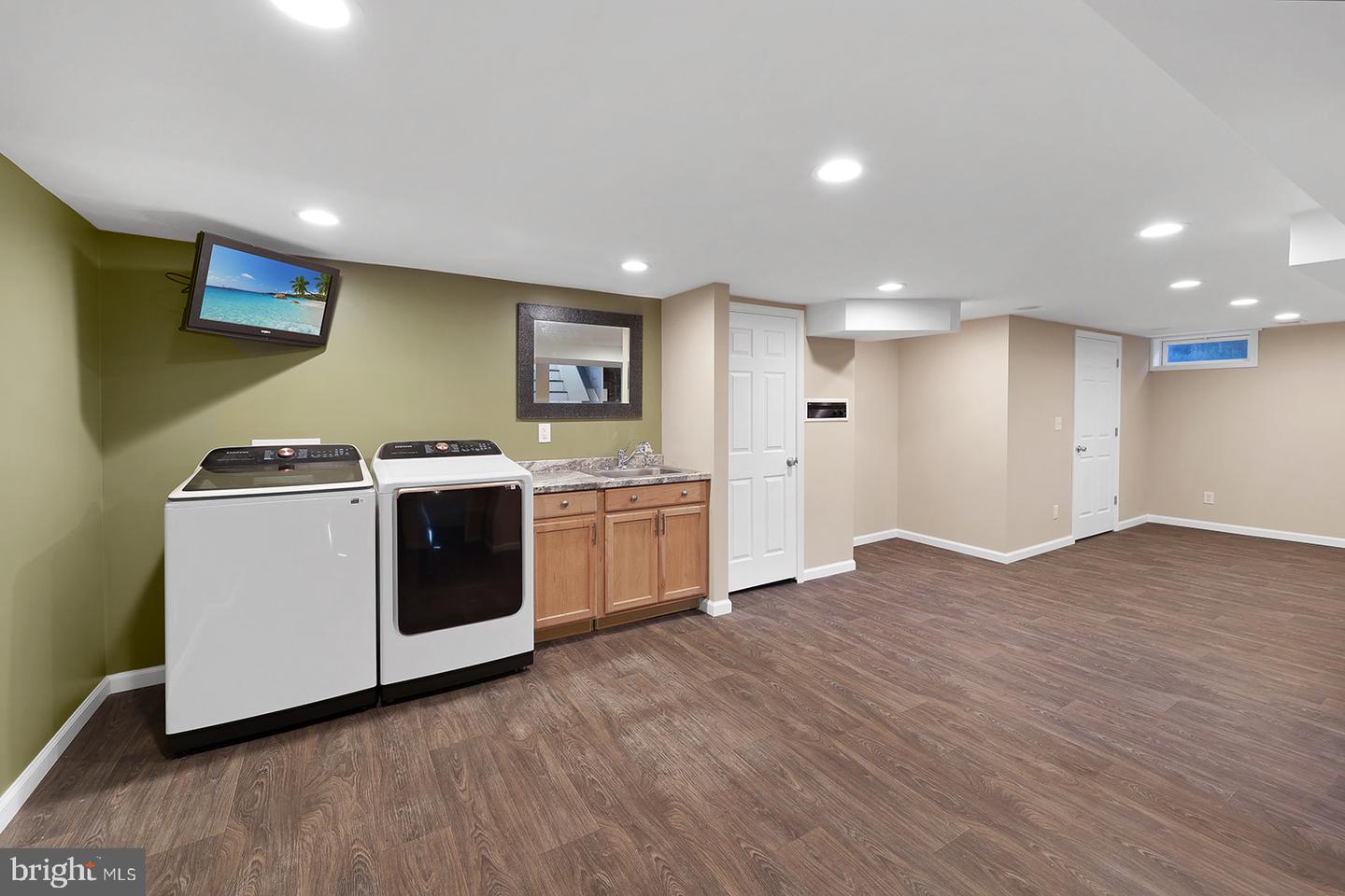 5009 Colorado Ave Property Photo 22