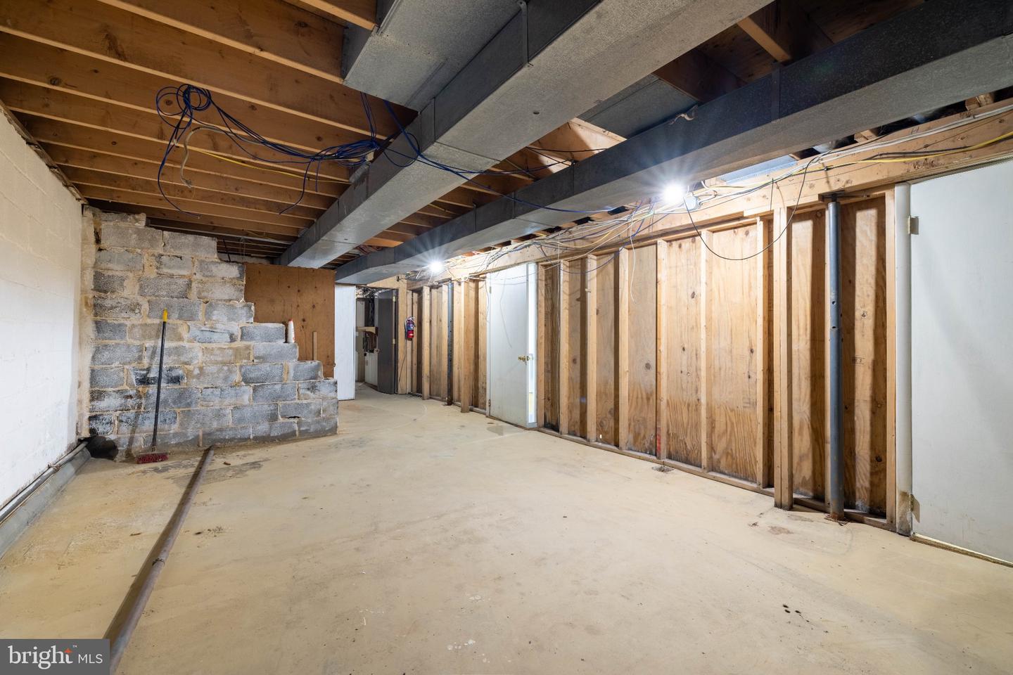 601 N Mountain Rd. Property Photo 29