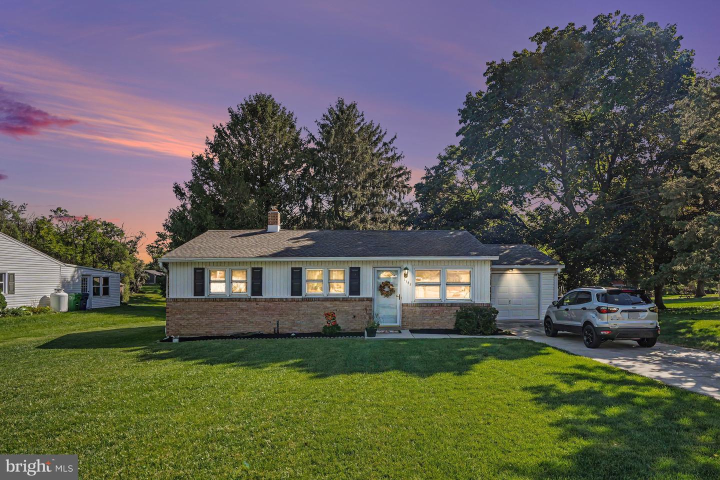 1141 FAIRMONT DR Property Photo 1