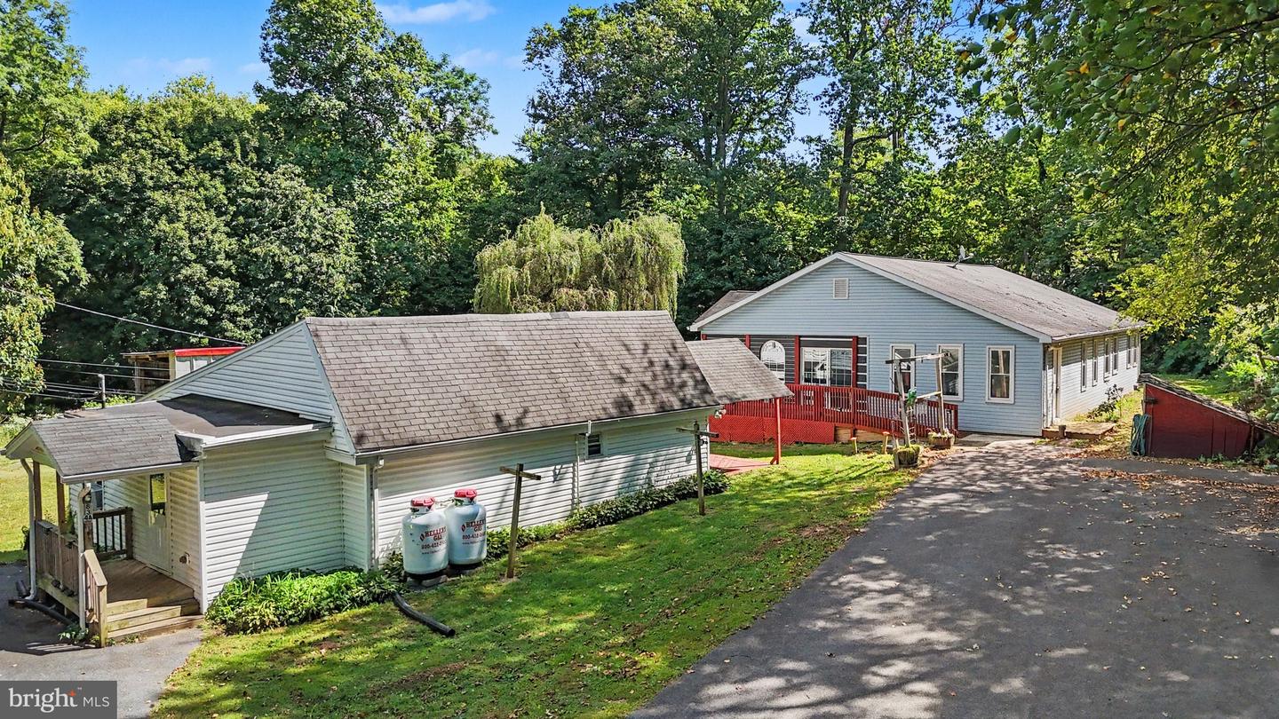 834 OBERLIN RD Property Photo 1