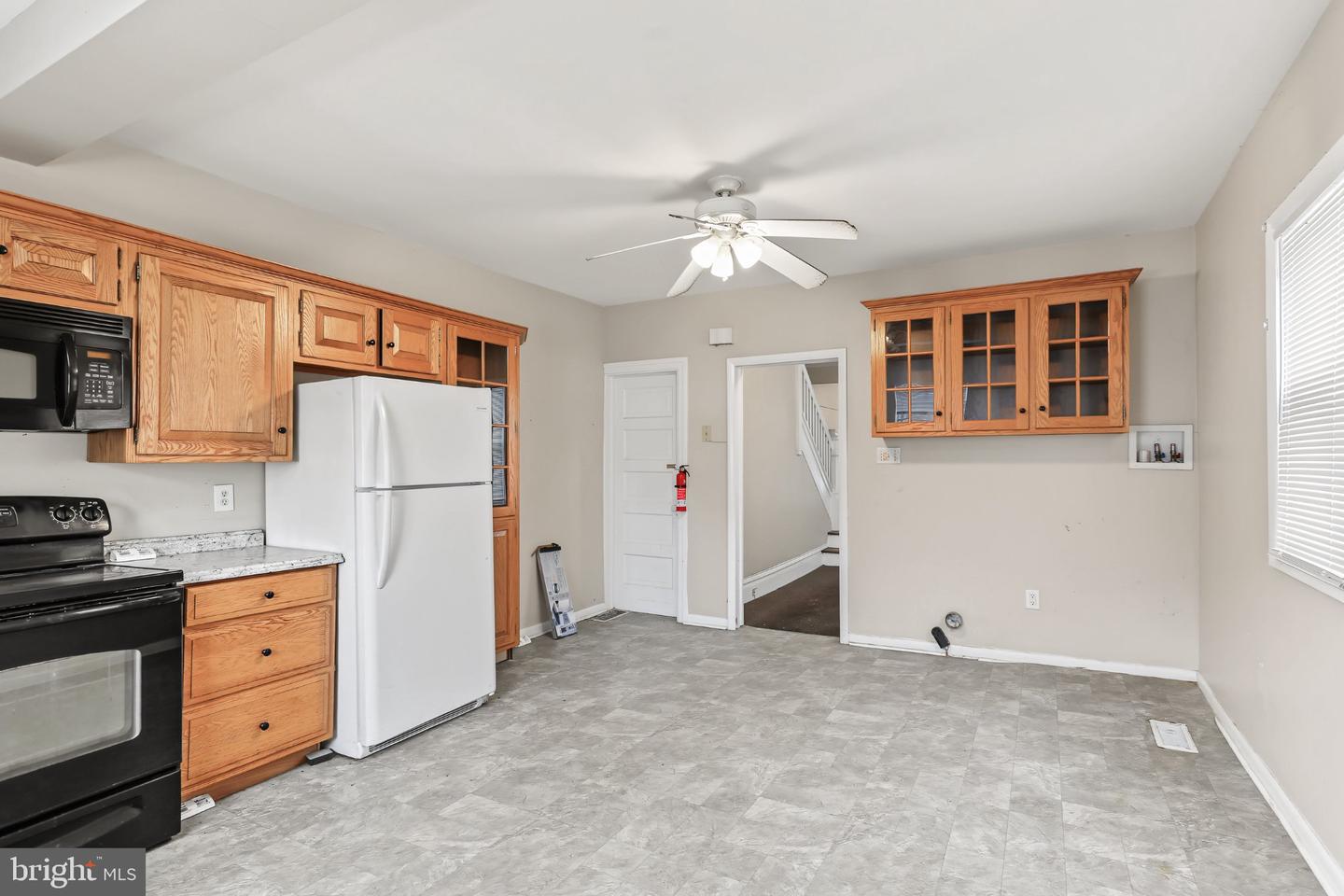2728 Butler St Property Photo 7