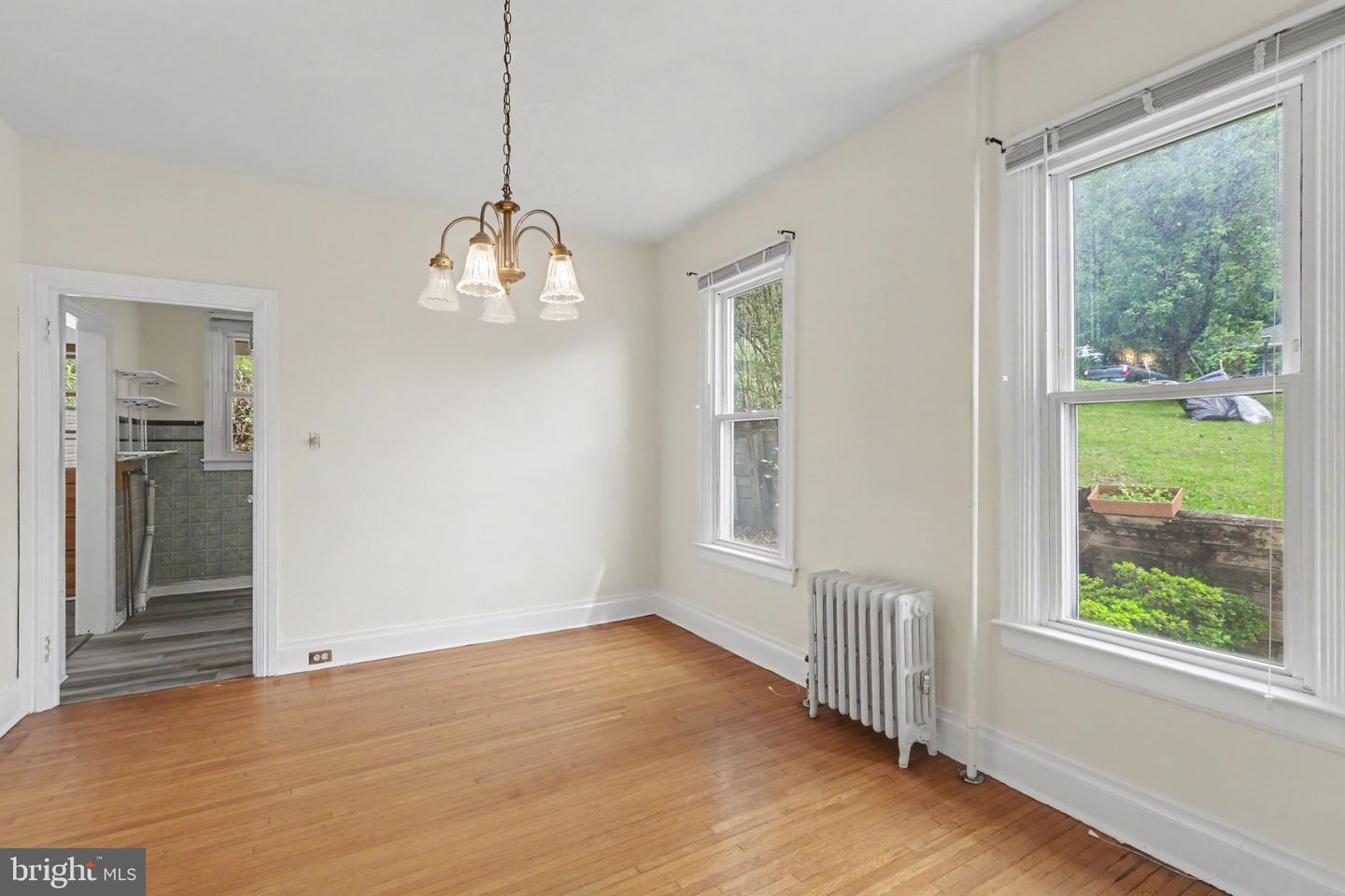 209 S 3rd St Property Photo 11