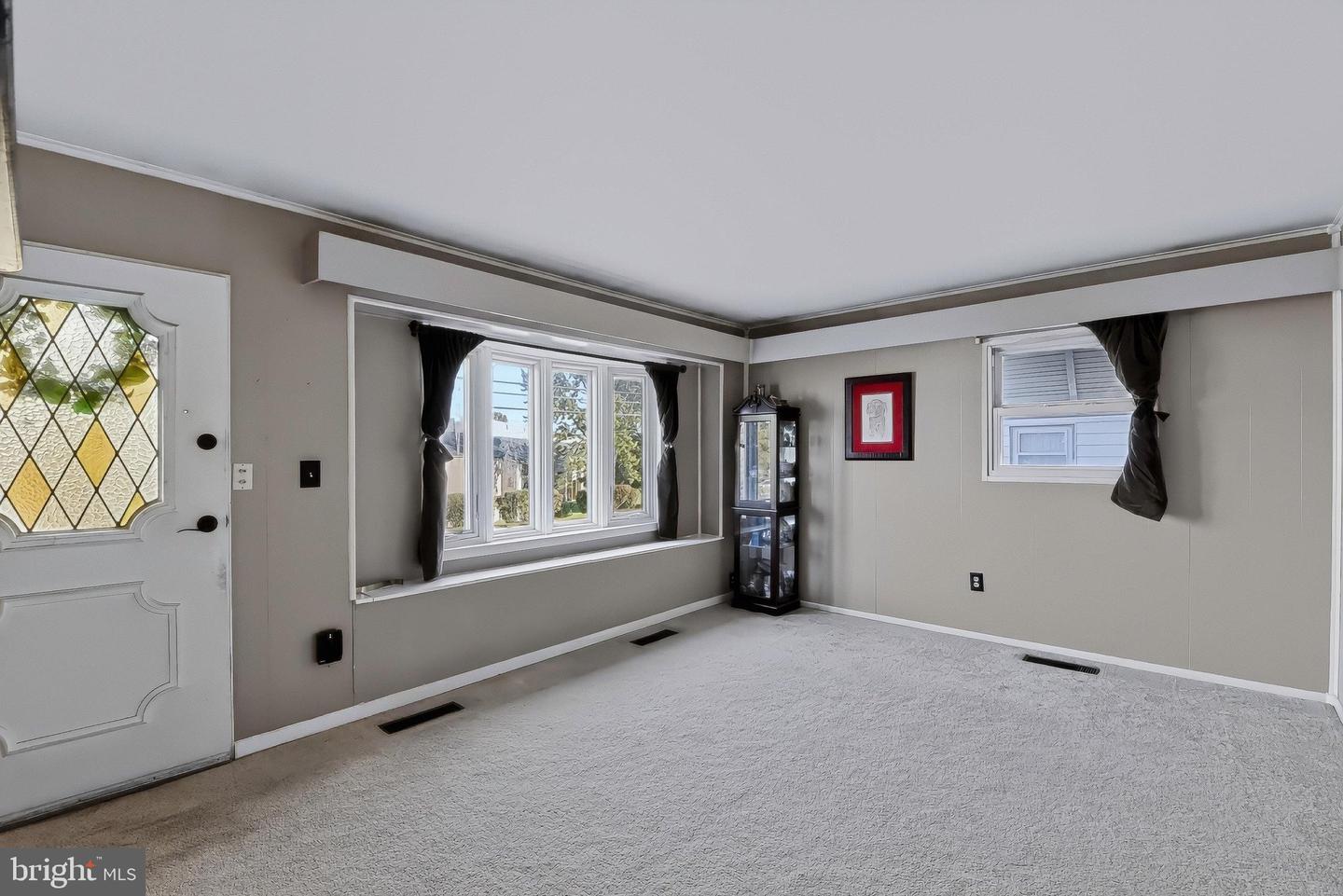 4521 Londonderry Rd Property Photo 6