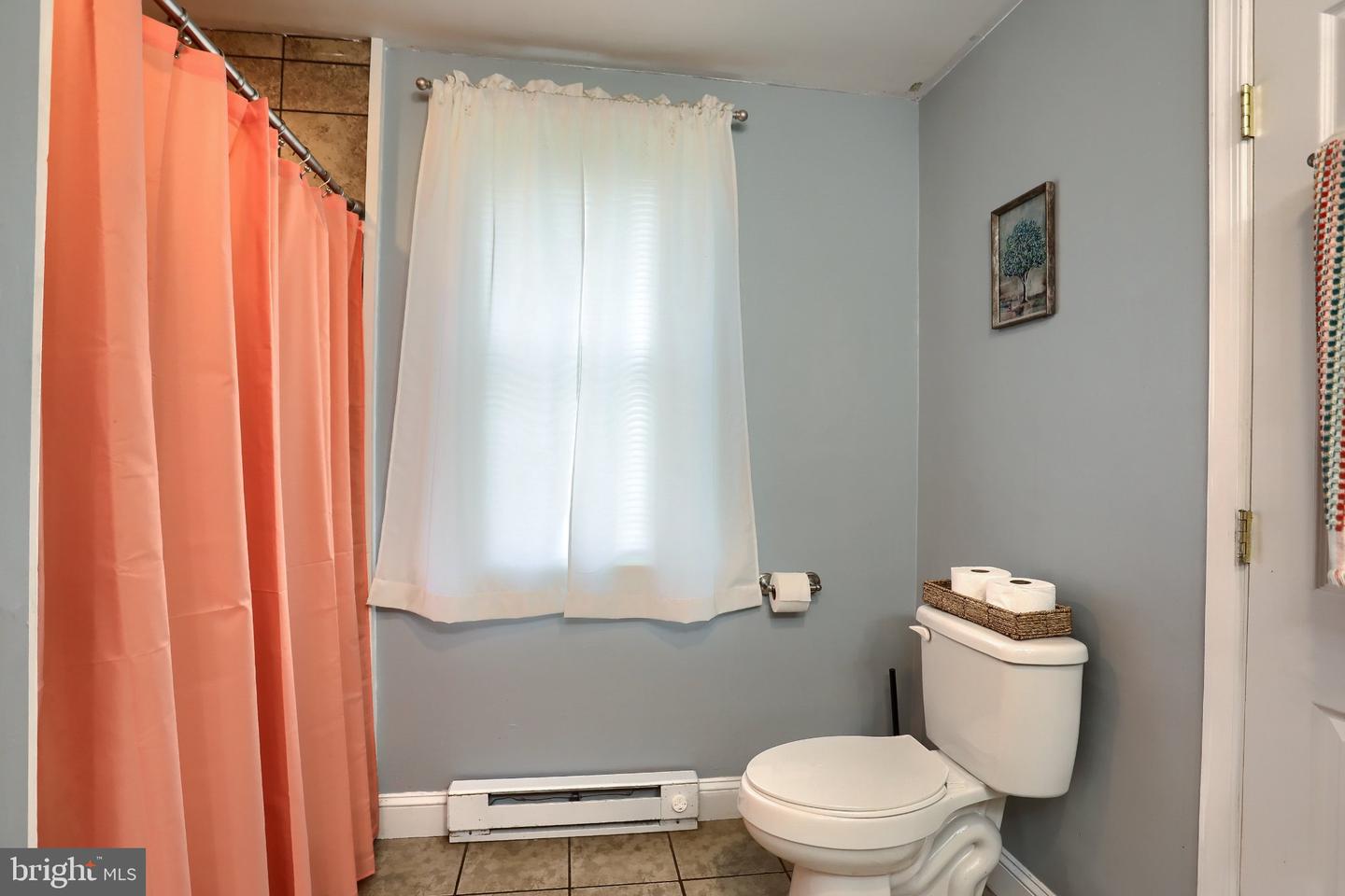 1028 N River Rd Property Photo 16