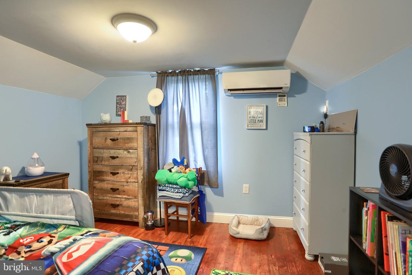 1028 N River Rd Property Photo 30